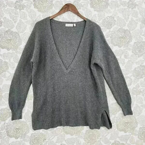 525 America V neck pullover Sweater Women's Size S Cotton 8992